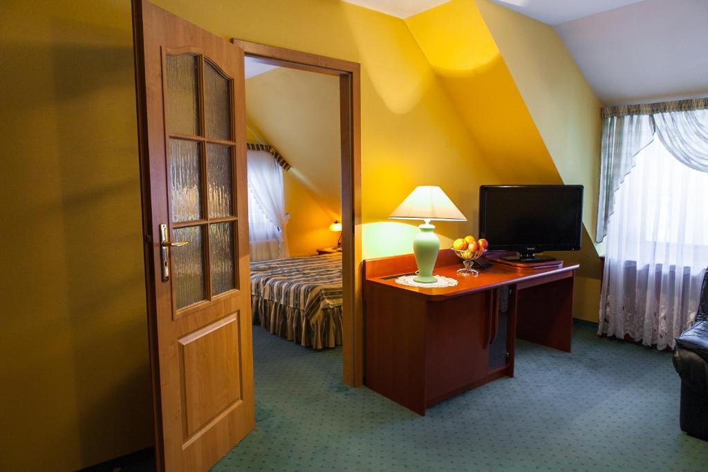 Hotel Rebajlo Pila Bilik gambar