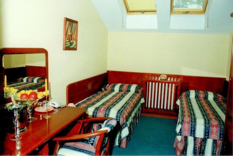 Hotel Rebajlo Pila Bilik gambar